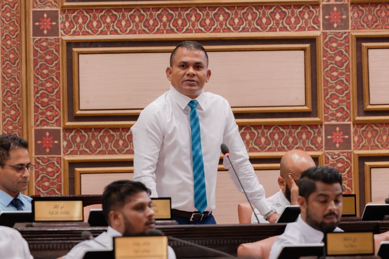 ޕާސްޕޯޓު ބިލުގެ ސަބަބުން މިނިވަންކަމަށްވެސް އަސަރުކުރާނެ: ޝާހިދު