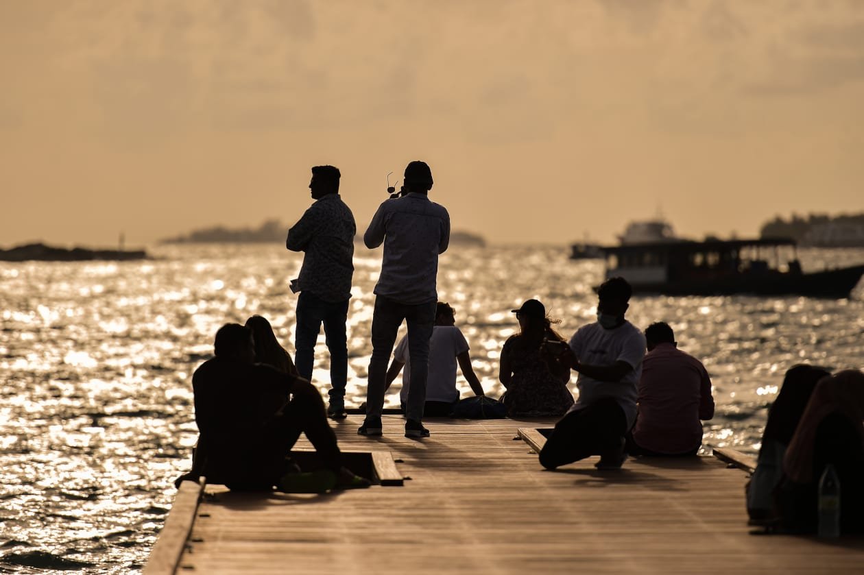 ވާހަކަ: އަހަރެން!