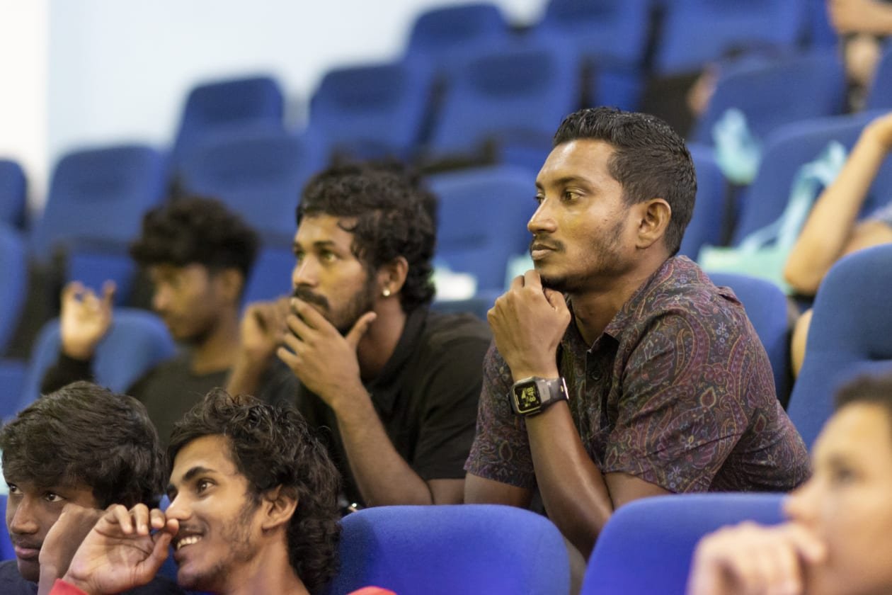 ޒުވާން ބޯޑަރުންނާ އެކު ގައުމީ ޓީމު މޯލްޑިވްސް ޕްރޯ އަށް ތައްޔާރު!