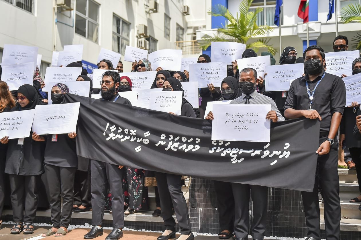 މުސާރަ ބޮޑުކޮށްދޭން ގޮވާލައި ލެކްޗަރާއިން އިހުތިޖާޖަށް