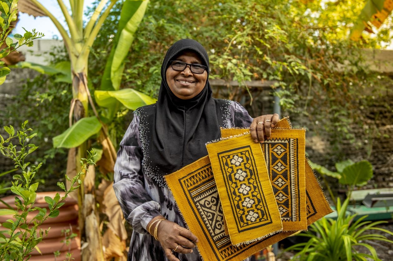 ކުނާވިޔުމުގެ ކަވި، ބުރަ މަސައްކަތުގައި ފާއިޒާ އުފަލުން