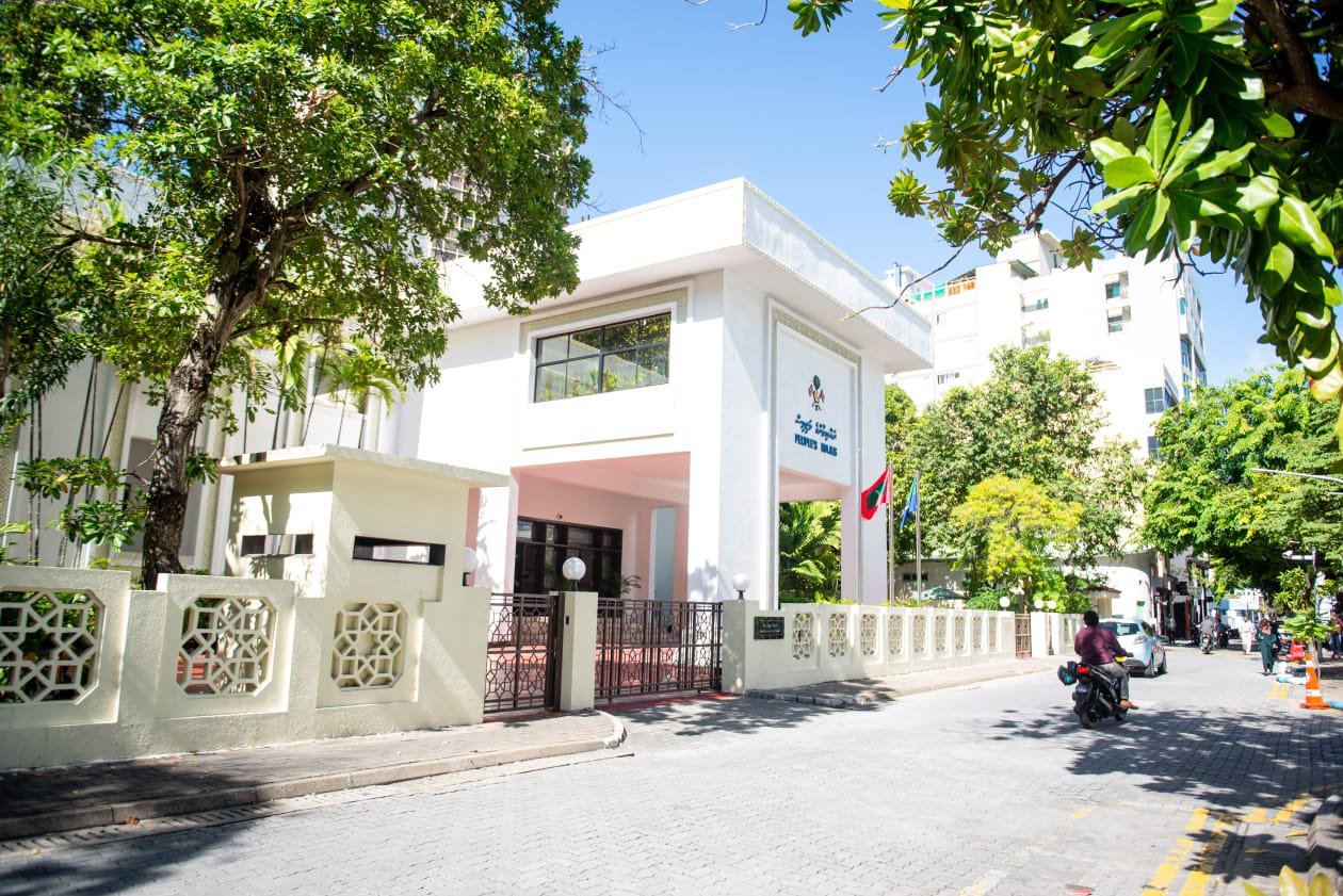 މަޖިލީހުގެ ހަރުމުދާ ނުބަލަހައްޓައި މައްސަލަ ހައްލުނުވި