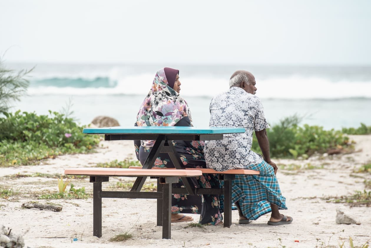 ޑަބަލް ޕެންޝަން: އެއް އަތަކަށް ބުރަ، ބޮޑު ބޭއިންސާފެއް