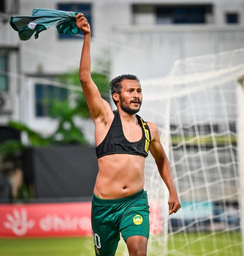 ފަހު ވަގުތު ހަމްޕު ޖެހި ގޯލުން މާޒިޔާ އިން އޮޑި ބަލިކޮށްފި