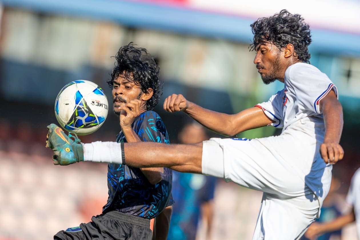 ސަސް އިން މޮޅުވާން ދަނިކޮށް އޮޑި ސަލާމަތްކޮށްދިނީ ޖައު