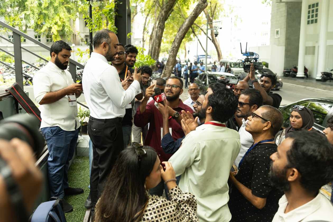 Ten candidates want control commission membership