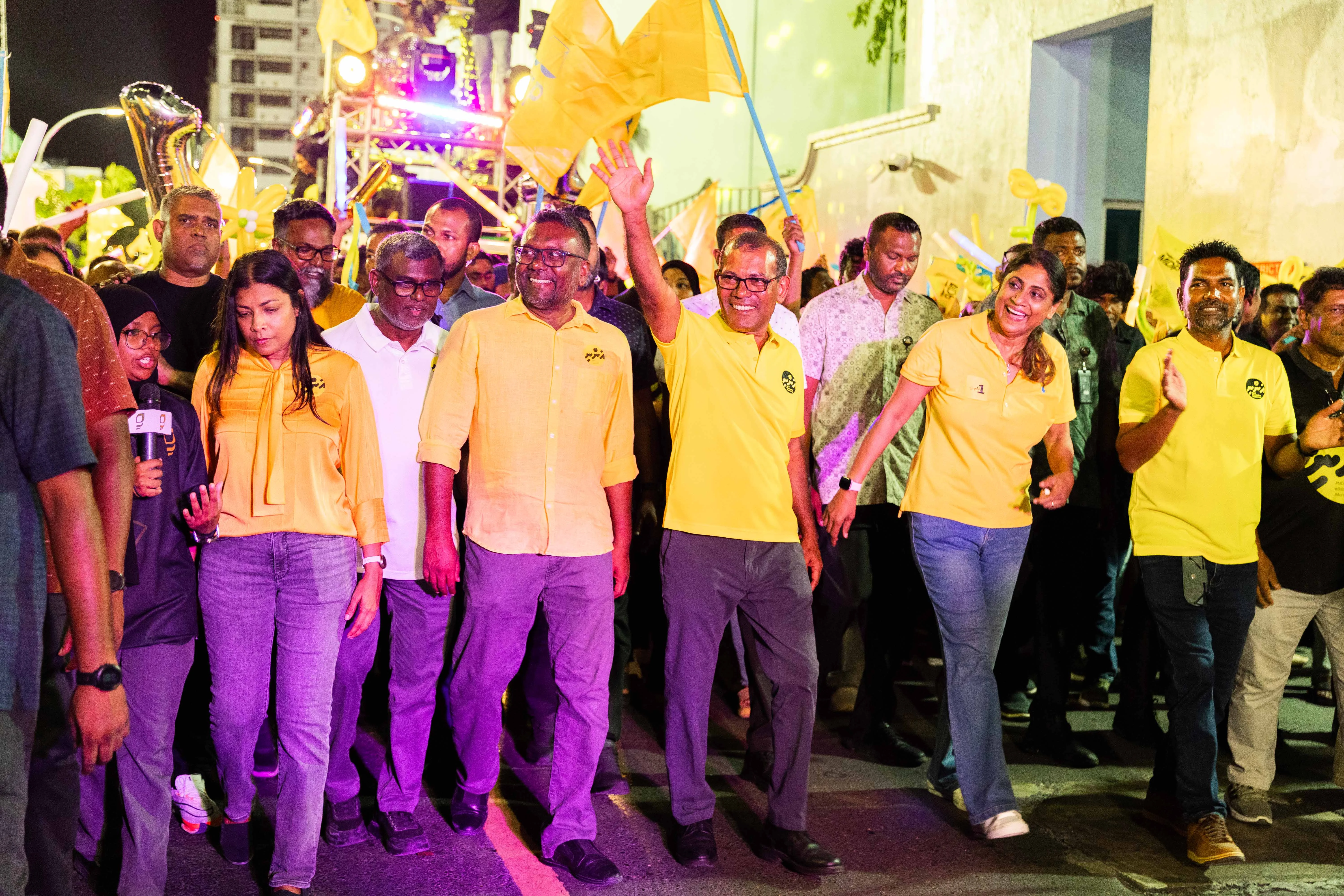 އެމްޑީޕީގެ ޗެއާޕާސަންގެ މަގާމަށް ވާދަކުރާ ކުރީގެ ރައީސް މުހައްމަދު ނަޝީދުގެ ކެމްޕޭން ނިންމުމަށް ޖޫން 11، 2026 ވަނަ ދުވަހުގެ ރޭ މާލޭގައި ބޭއްވި ހިނގާލުން.