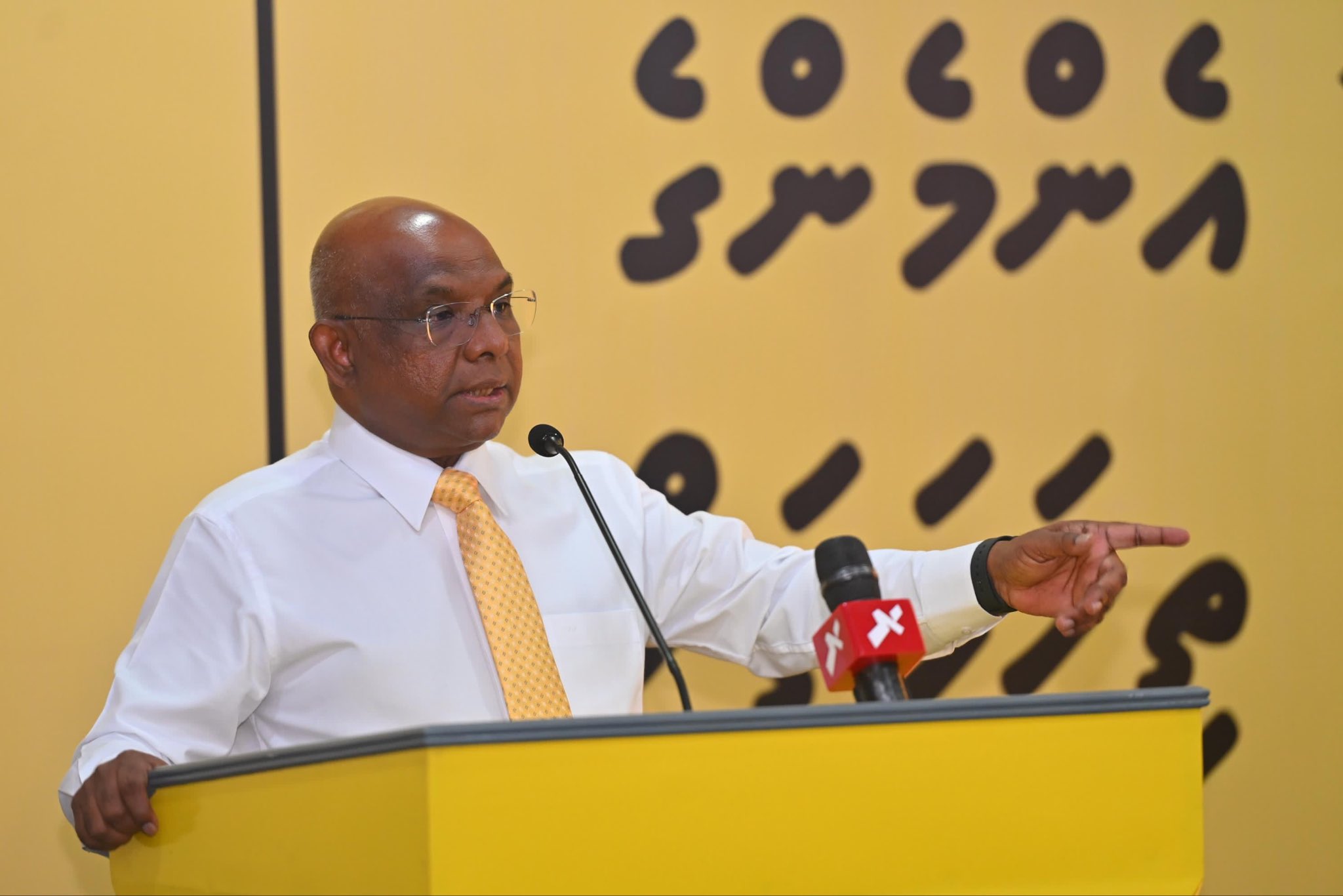 މިހާރު އޮތީ ކަނަކު އިޝާ ނަމާދަށްދާހެން ލާހުރޭ ސަރުކާރެއް: ޝާހިދު