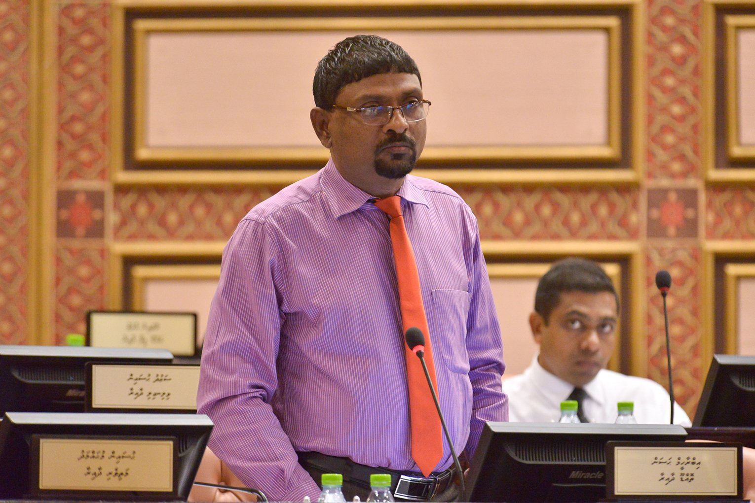 މަޖިލީހުގެ ކުރީގެ މެމްބަރު އިބްރާހިމް ހަސަން ޖޭޕީން ވަކިވެއްޖެ