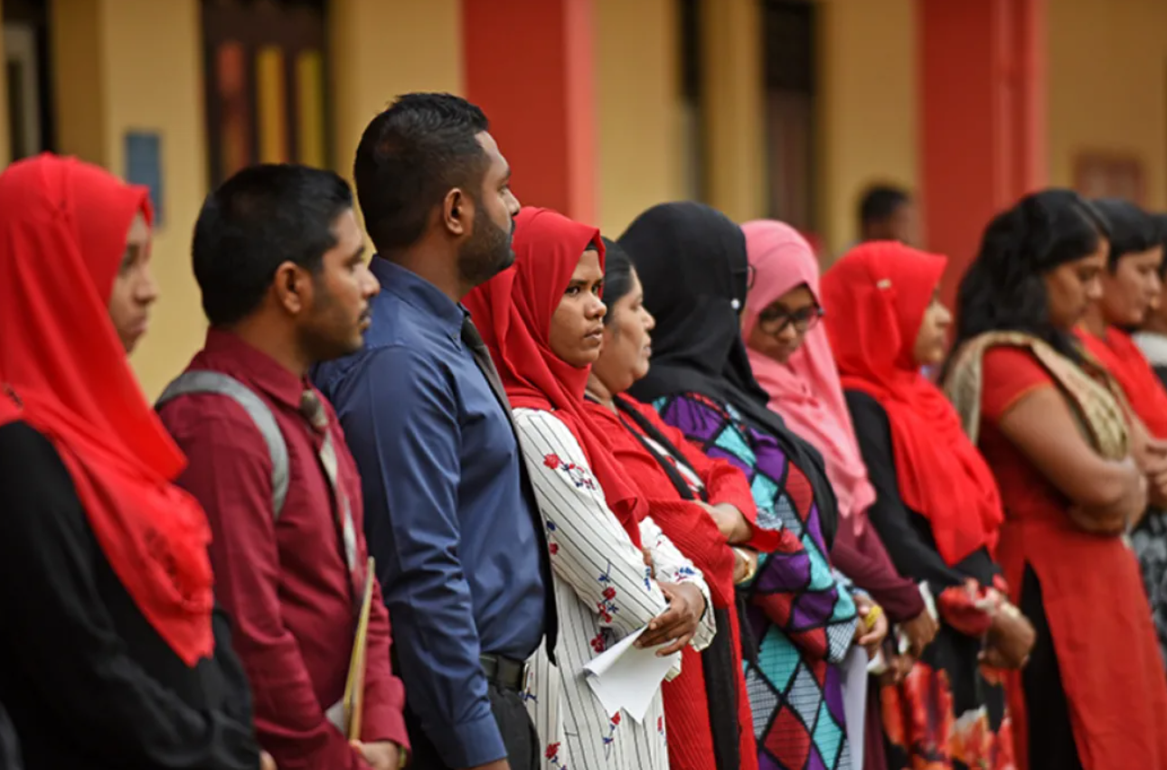 މާލެއިން ދިވެހި ޓީޗަރުން ނުލިބޭތީ ބިދޭސީ ޓީޗަރުން ގެންނަނީ