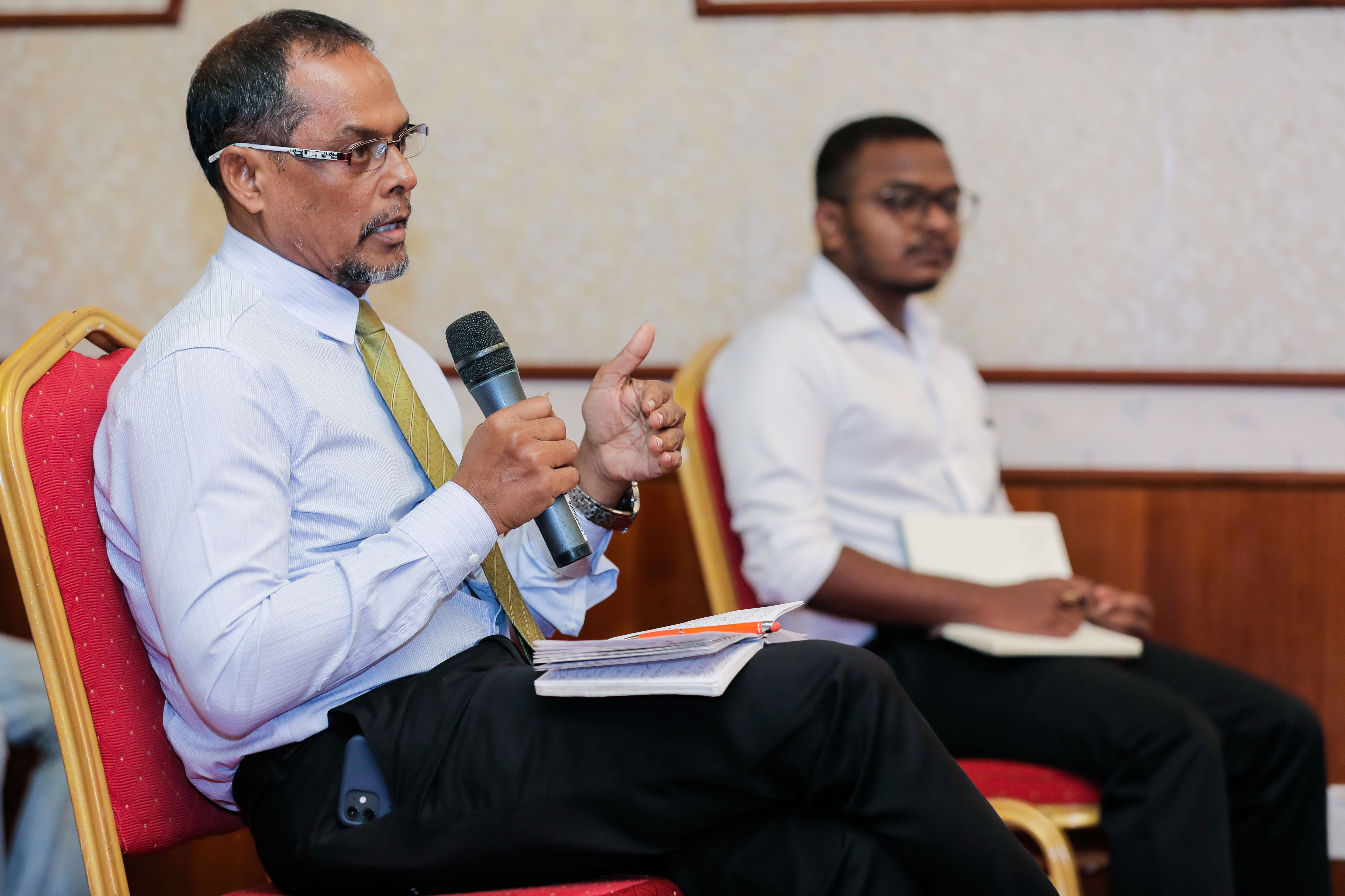 ނޫސްވެރިކަމަށް ނެތިކޮށްލާ ބިލު އަނބުރާ ގެންދަން ހިރިގާ ގޮވާލައިފި