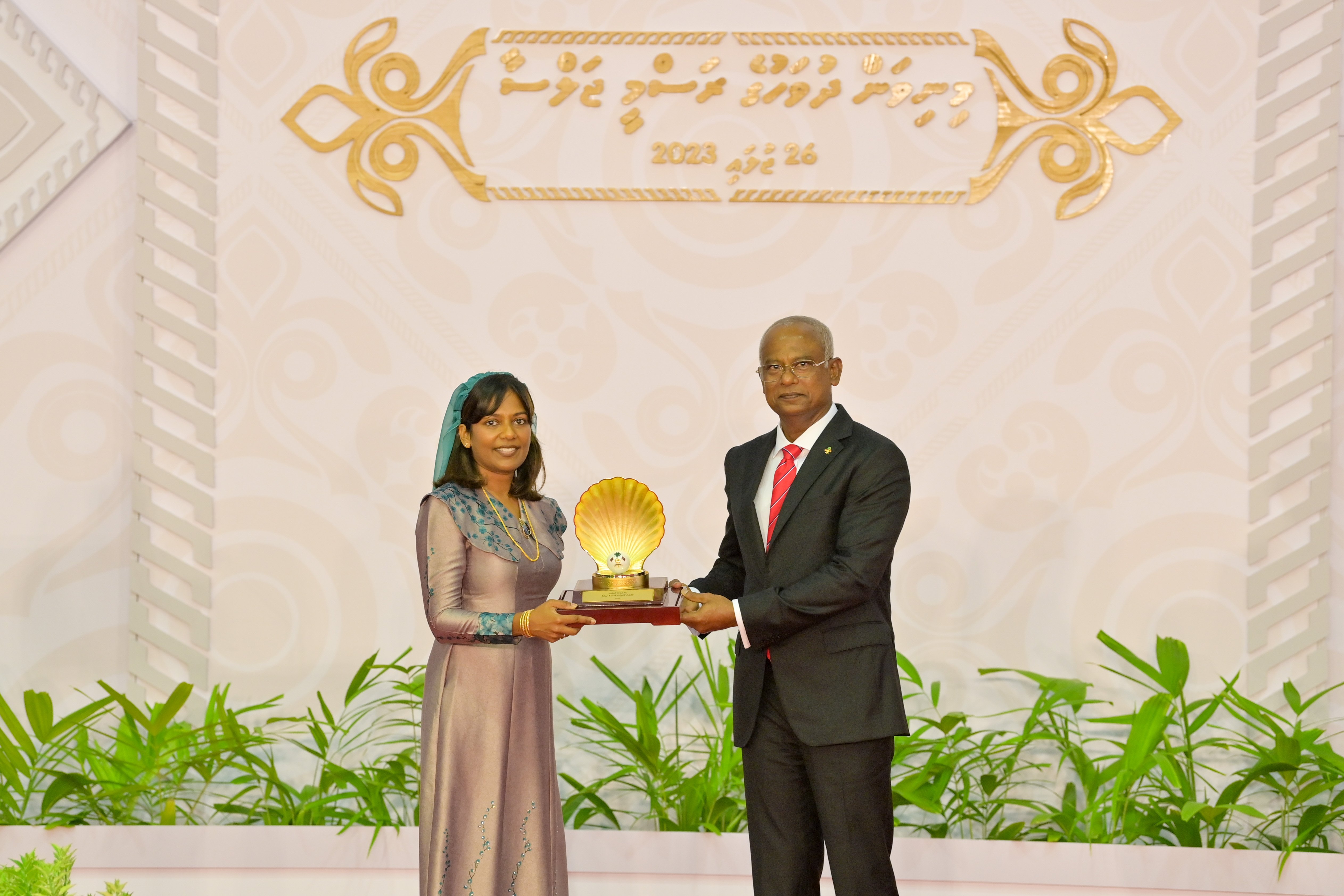 ޝަރަފްވެރިކަމުގެ އިނާމު 4 މީހަކަށް، ހިތްވަރުގެ އިނާމު 17 މީހަކަށް