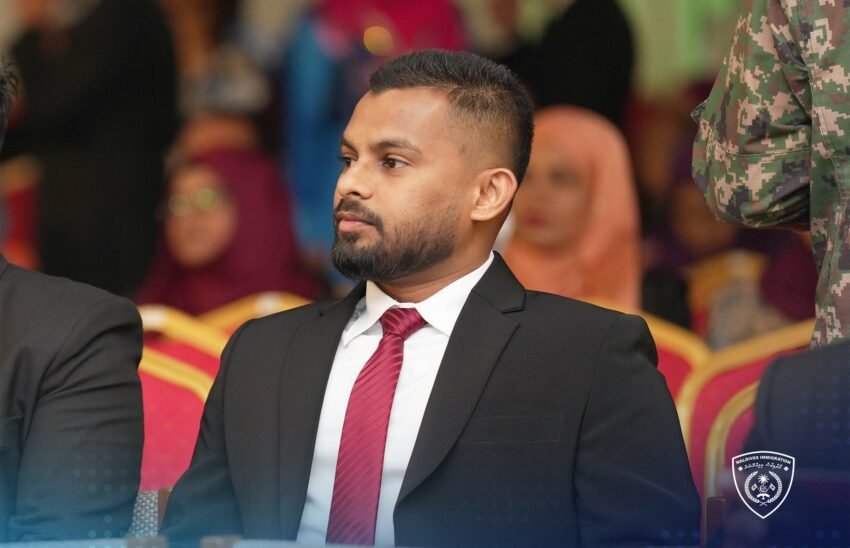 ޝަމްއާންގެ އިސްތިއުނާފު އަޑުއެހުން ކެންސަލްކޮށްފި 