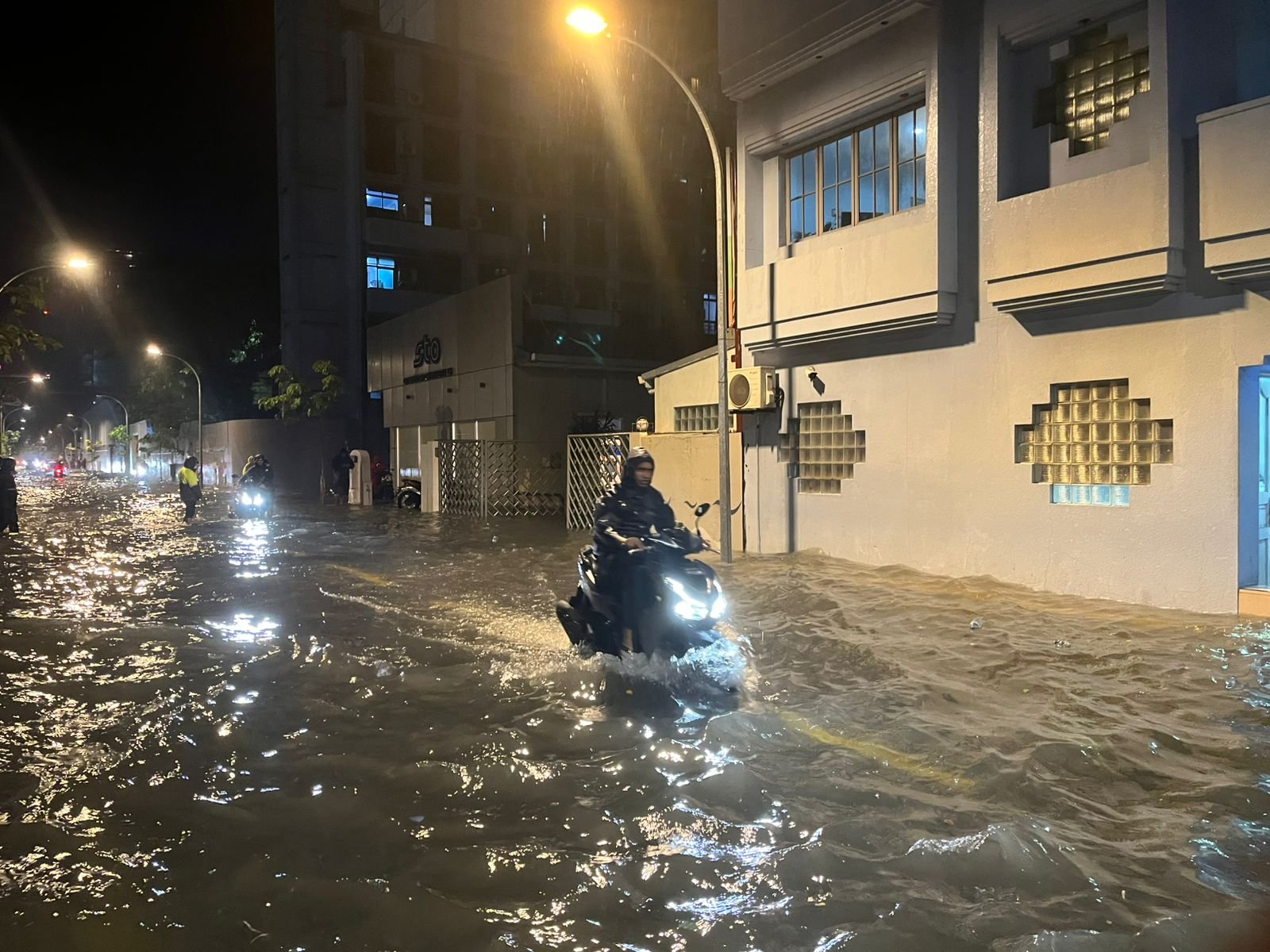 އިއްޔެ އެންމެ ގިނައިން ވާރޭ ވެހުނީ މާލޭ ސަރަހައްދަށް