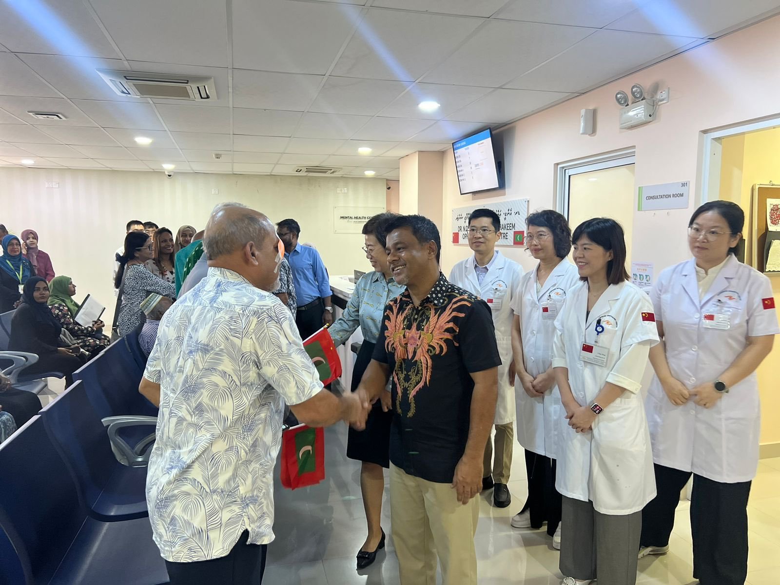 Visiting Chinese ophthalmologists conduct nearly 60 surgeries
