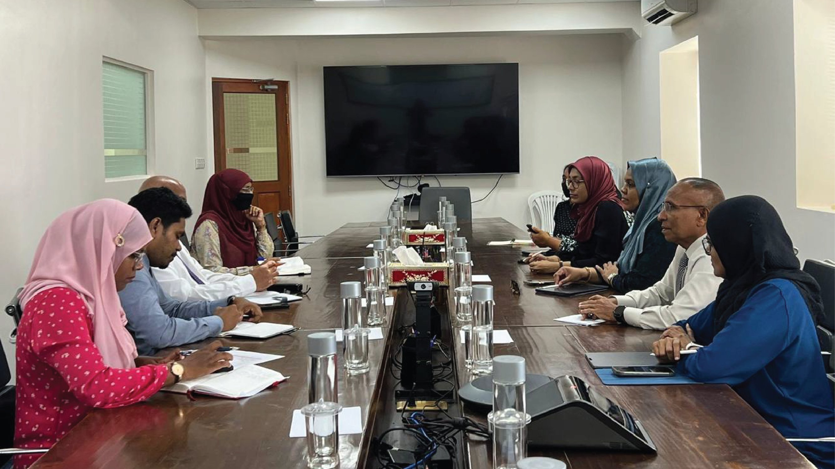 ފްލެޓްތަކާ ގުޅިގެން އެޗްއާރްސީއެމްއިން ހައިދަރުއާ ބައްދަލުކޮށްފި