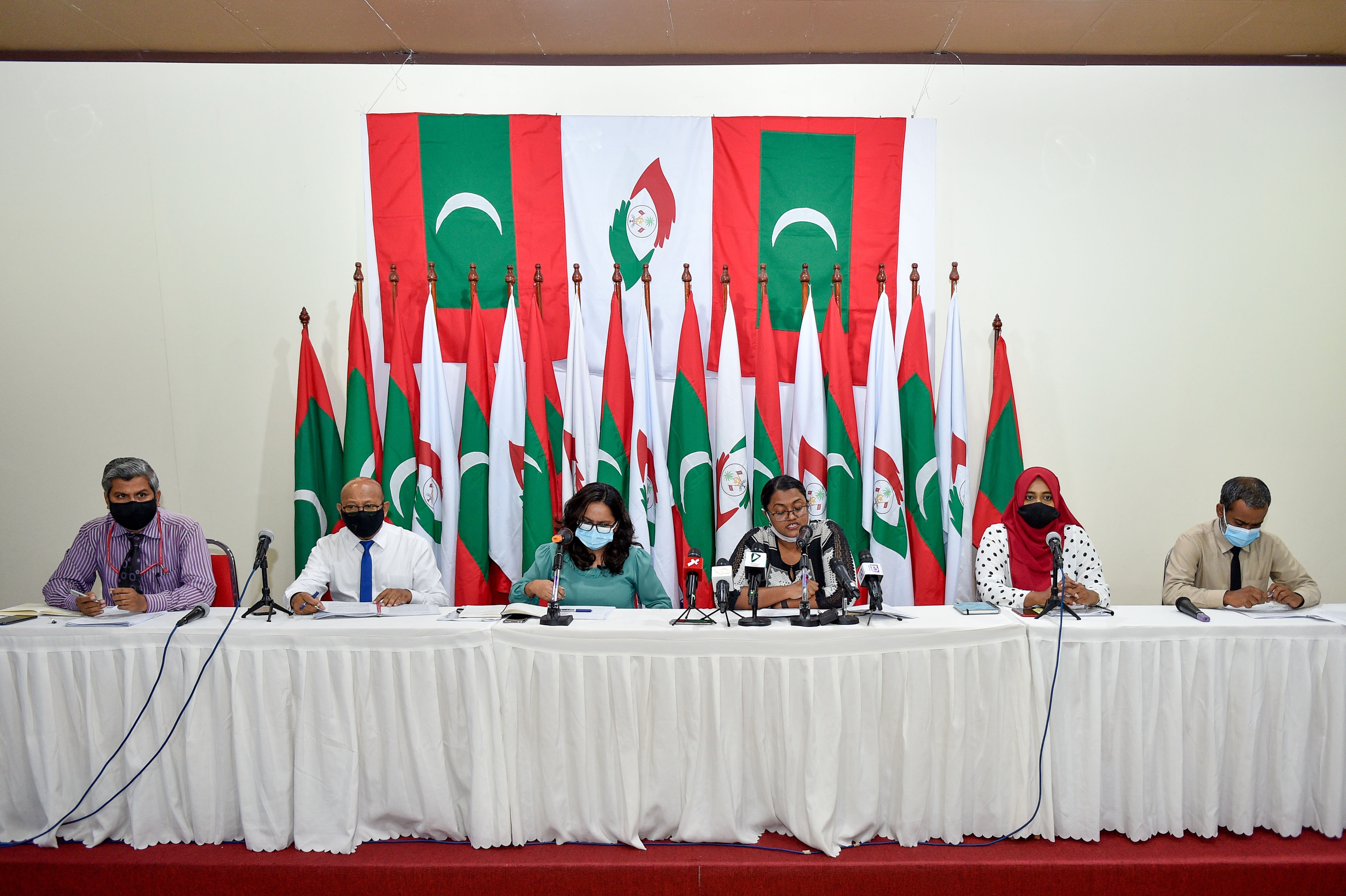 އޭސީސީގެ މެމްބަރުން ވަކިކުރަން ކޮމިޓީން ފާސްކޮށްފި