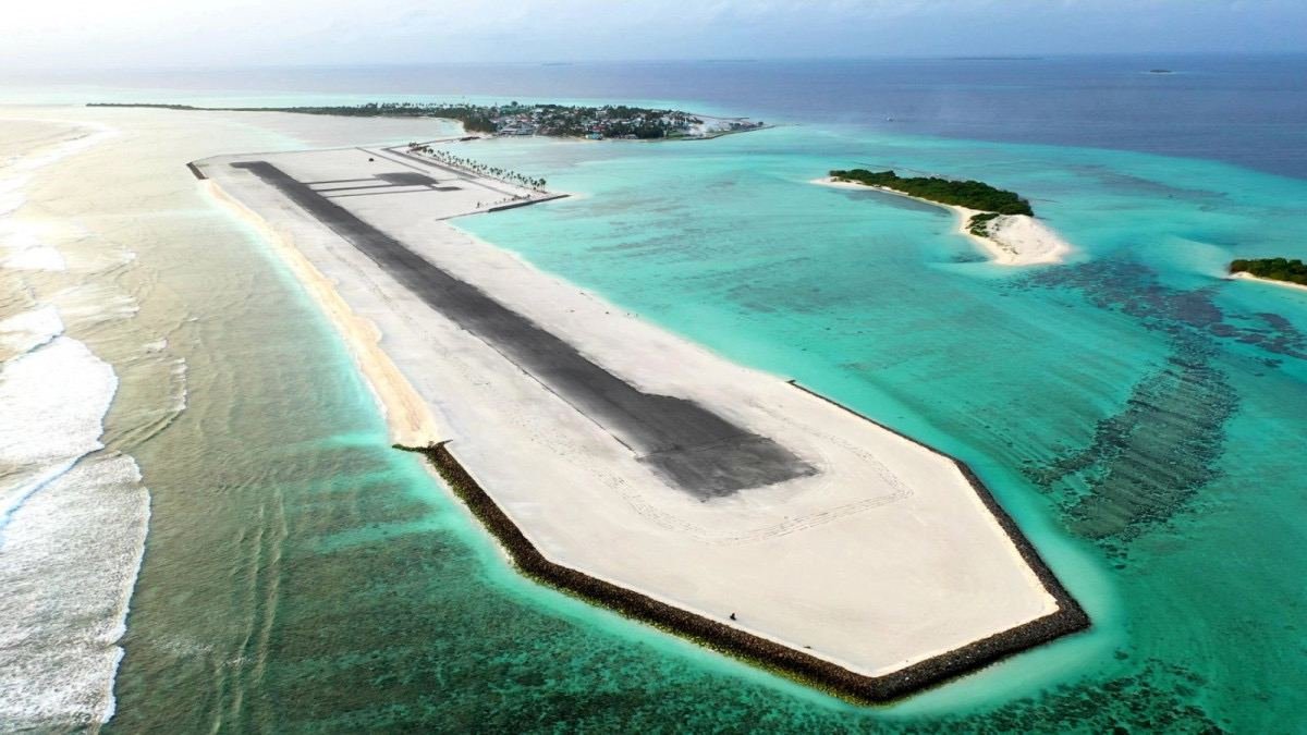 ހަތަރު ރަށެއްގެ އެއާޕޯޓަށް ބޭނުންވާ ބިން ހިއްކުމަށް ތިން ބިޑެއް