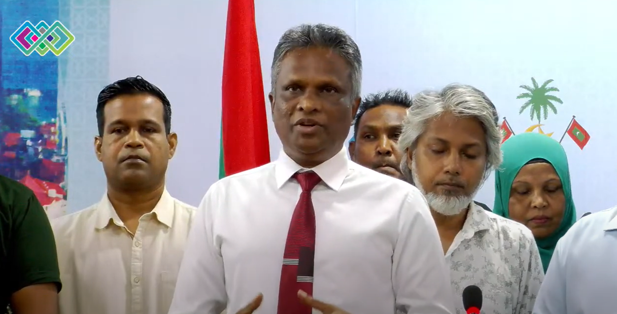 Civil society groups meet Mayor Azim over delay in giving flats