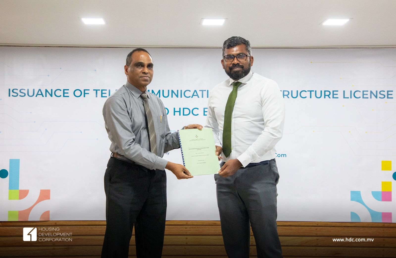 ޓެލެކޮމިއުނިކޭޝަން އިންފްރާސްޓްރަކްޗަ ލައިސަންސް އެޗްޑީސީއަށް