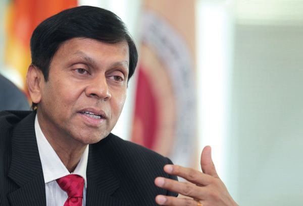 ލަންކާގެ ކުރީގެ ގަވަރުނަރު ގައުމުން ފުރުން މަނާކޮށްފި
