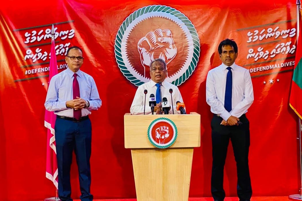 އިދިކޮޅު މެމްބަރުން ވޯޓު ދެއްވީ ބަޖެޓު ފާސްކުރުމާ ދެކޮޅަށް