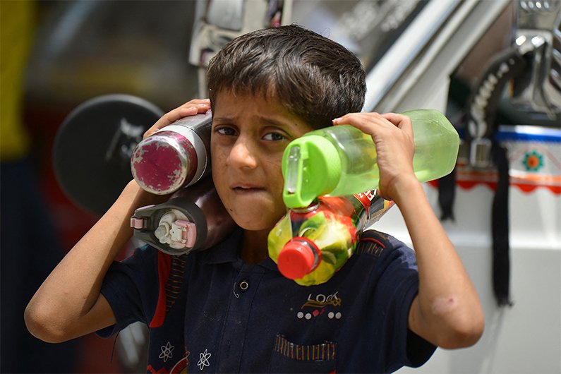 Three-quarters of children in South Asia face extreme heat