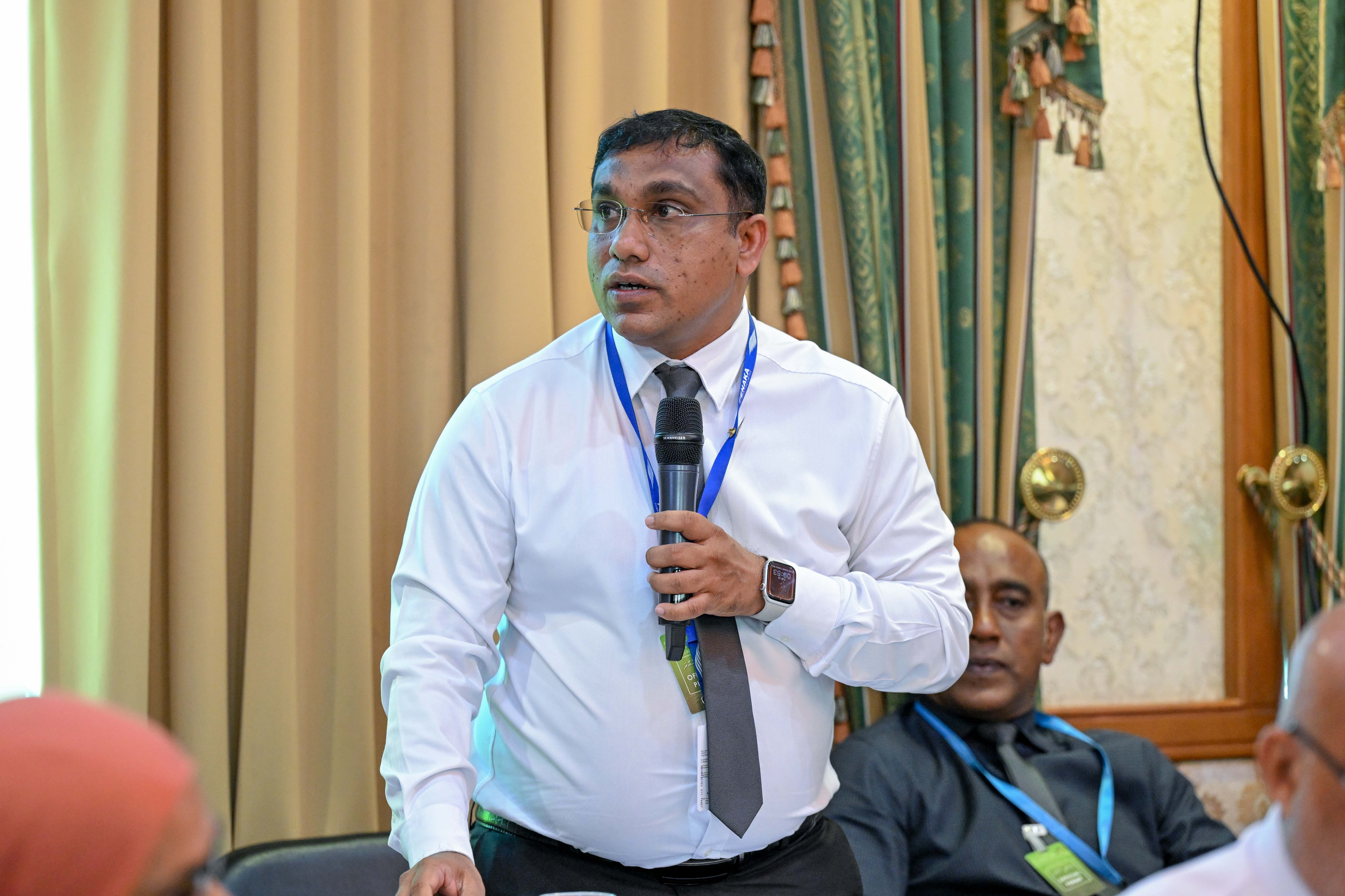އިސްލާހީ ފިޔަވަޅުތަކެއް އަޅަމުންދާ ކަމަށް ފެނަކައިން ބުނެފި