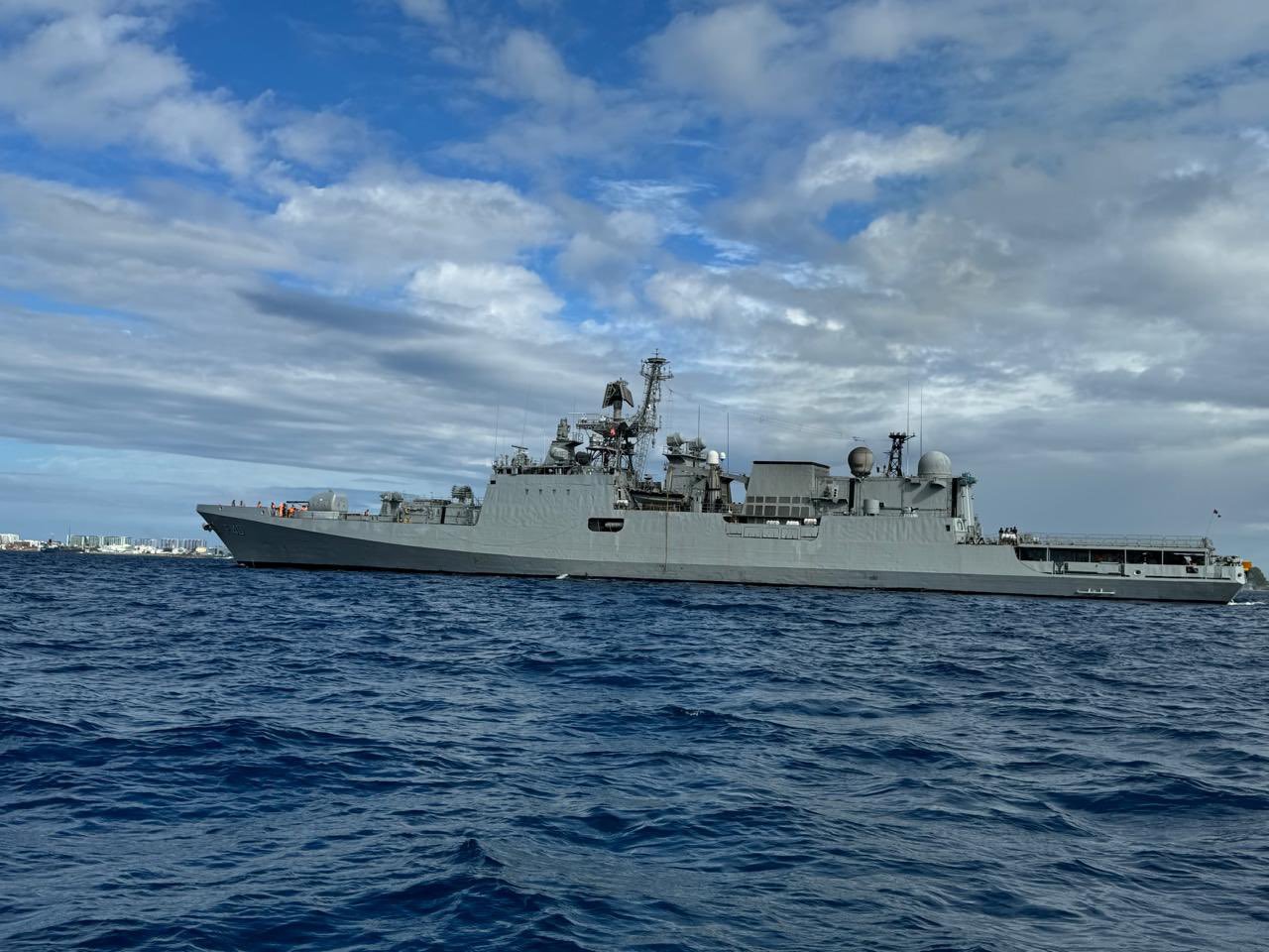 MCGS Huravee departs to India for repair work