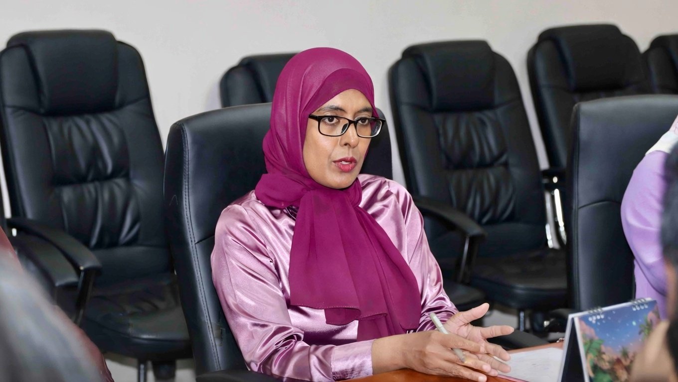 ގަވާއިދާ ހިލާފަށް ޕްރޮގްރާމްތައް ހިންގާތީ ފިޔަވަޅު އަޅައިފި 