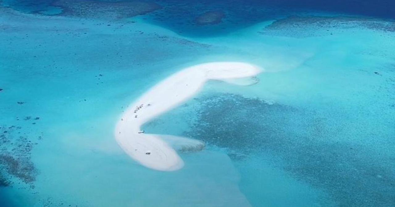ބޮޑުފިނޮޅު ދިނުން ހުއްޓުވަން ބޮޑު މުޒާހަރާއެއް ބާއްވަނީ
