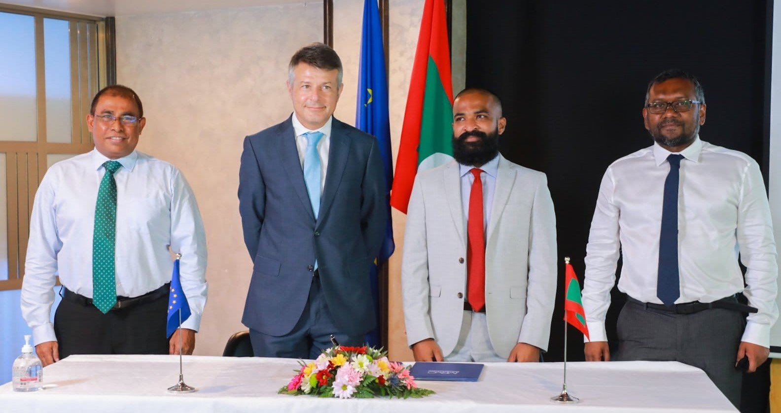 ގެސްޓްހައުސްތަކާއި ސަފާރީތަކަށް 2 މިލިއަން ޔޫރޯގެ އެހީ