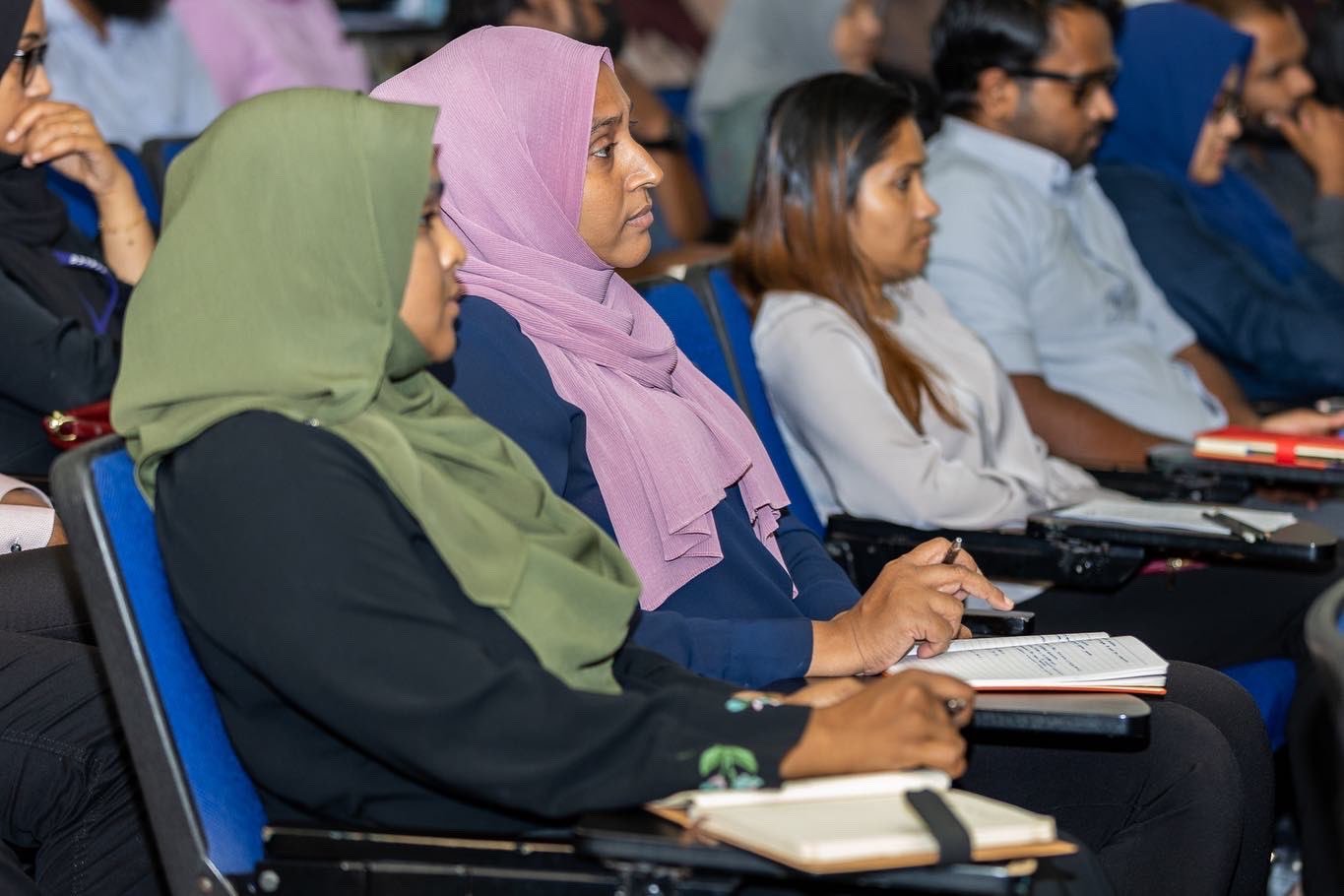އޮޑިޓު ކުރާ އޮފީހެއްގެ ވަޒީފާއަށް ދެވޭ މުއްދަތެއް ހިމަނައިފި
