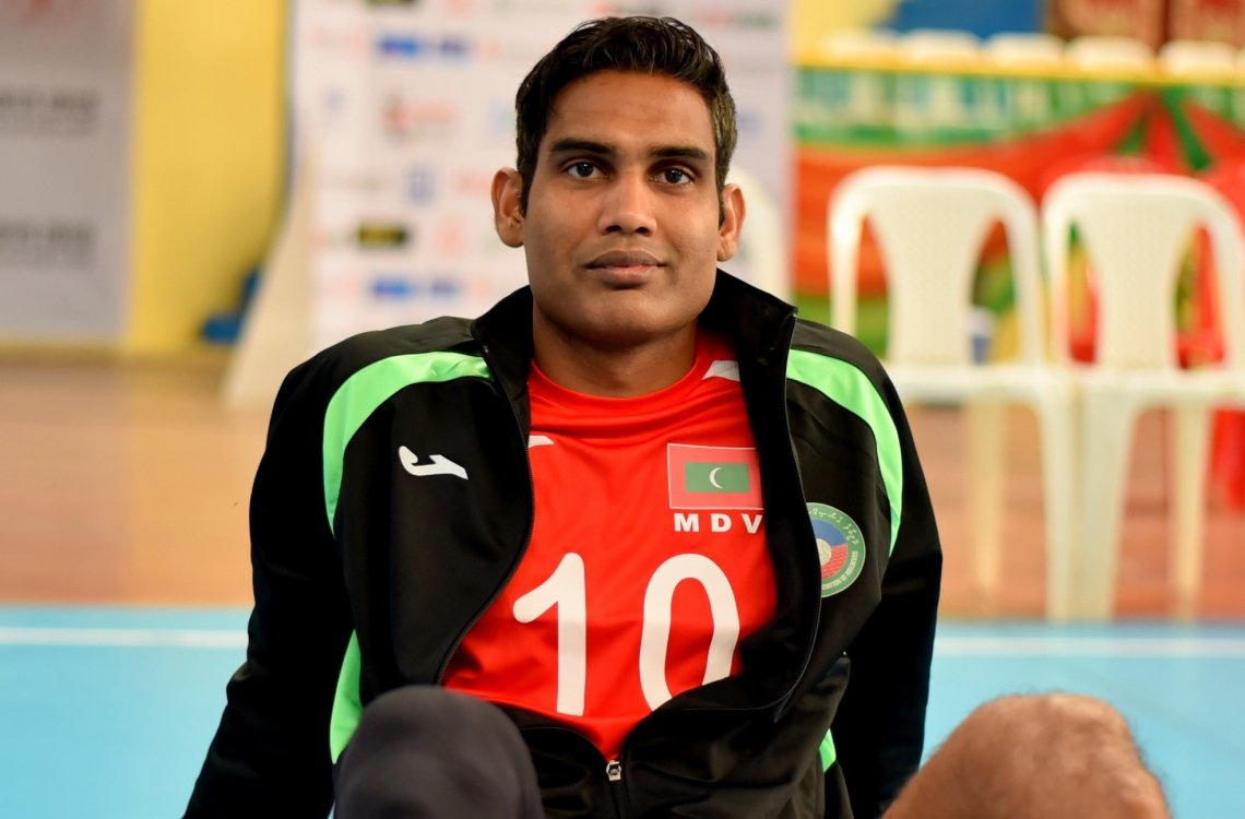 ވޮލީ ތަރި ލޯންގޭ ކޮވިޑަށް ޕޮޒިޓިވް