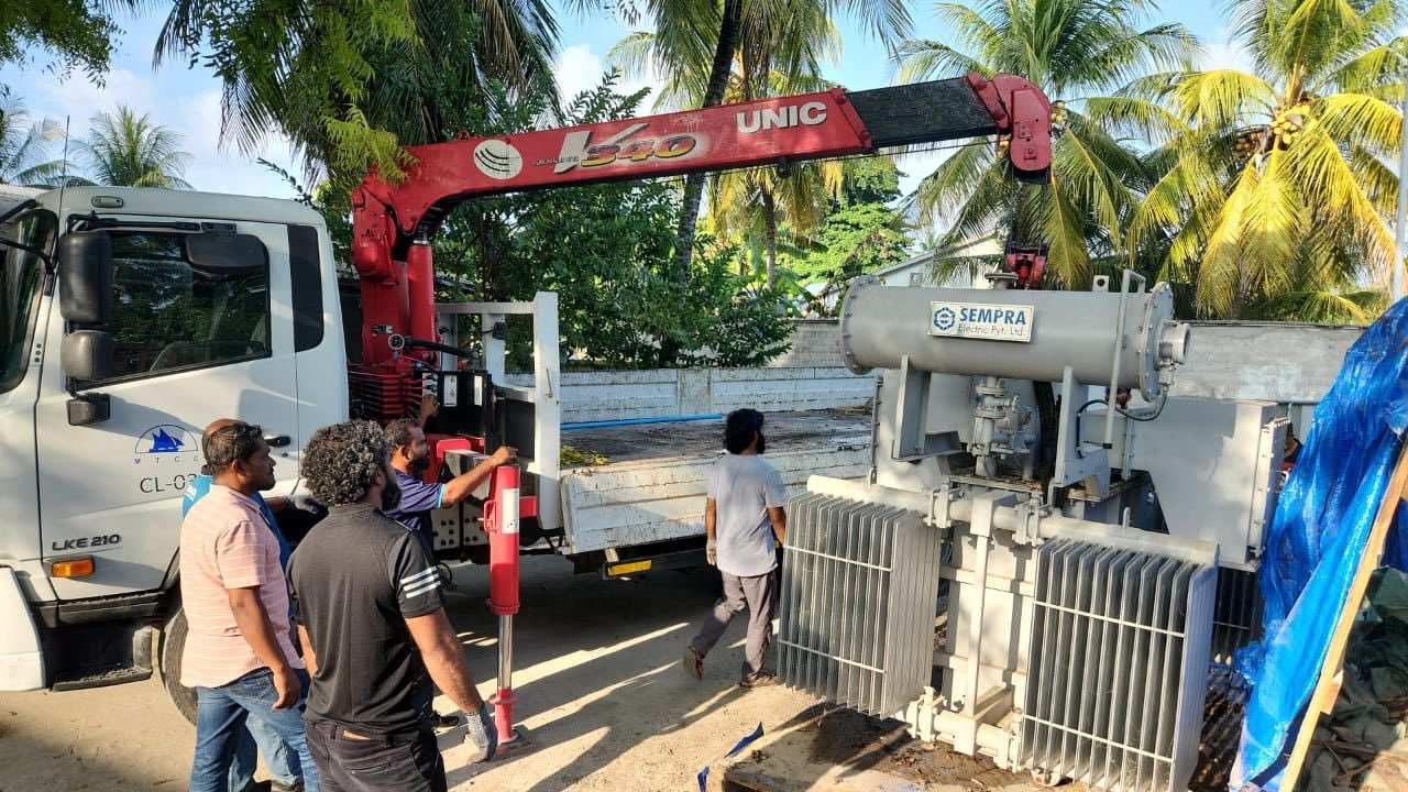 މުޅި ފުވައްމުލަކަށް ކަރަންޓު ދެވޭނީ މިރޭ ދަންވަރަށް: މޭޔަރު