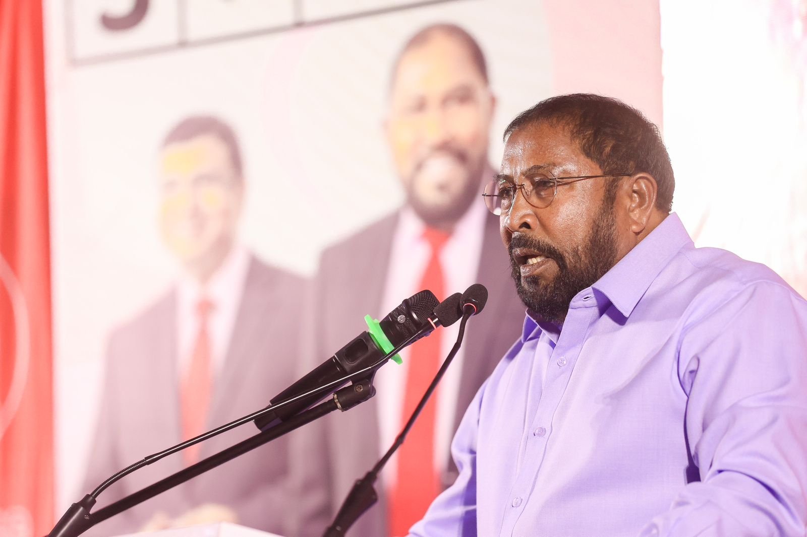 "އަޅުގަނޑު ކައިރީގައި ފަތިގަނޑު ފިރުކާ ލެވޭނެ ކެންޑިޑޭޓަކު ނެތް"