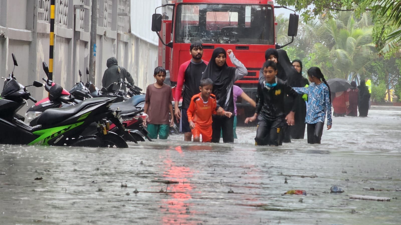 ފެންބޮޑުވާ މައްސަލައަށް ހައްލު ހޯދަން ހަސަން ހަމީދުގެ ހިޔާލެއް