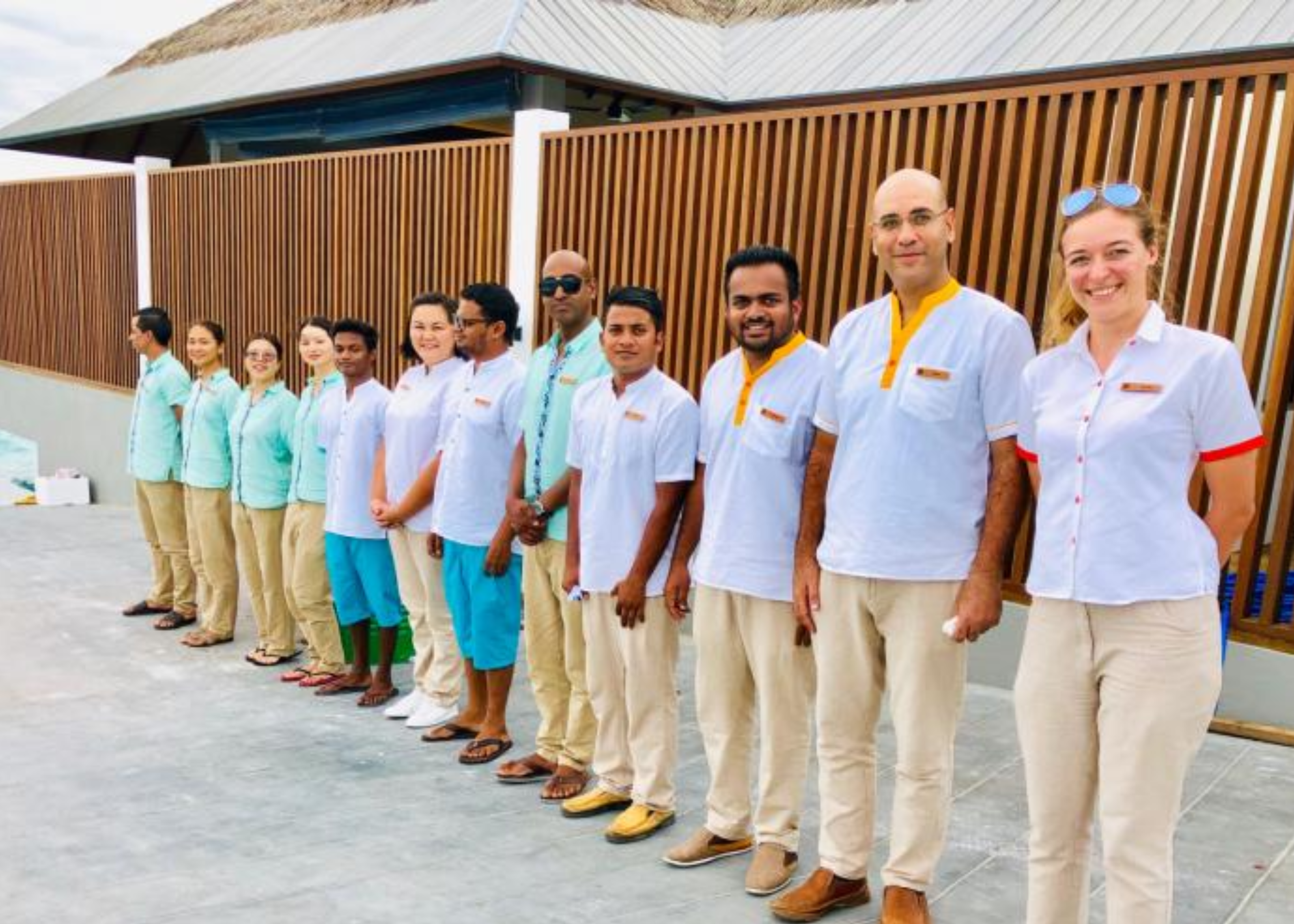 މުސާރަ އާއި ސާވިސް ޗާޖު ރުފިޔާއިން ގަބޫލު ނުކުރަން ގޮވާލައިފި 