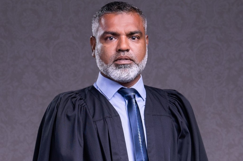"ކޯޓު އަޅަން ދާންވީ ވެސް ފަނޑިޔާރުންތޯ؟"
