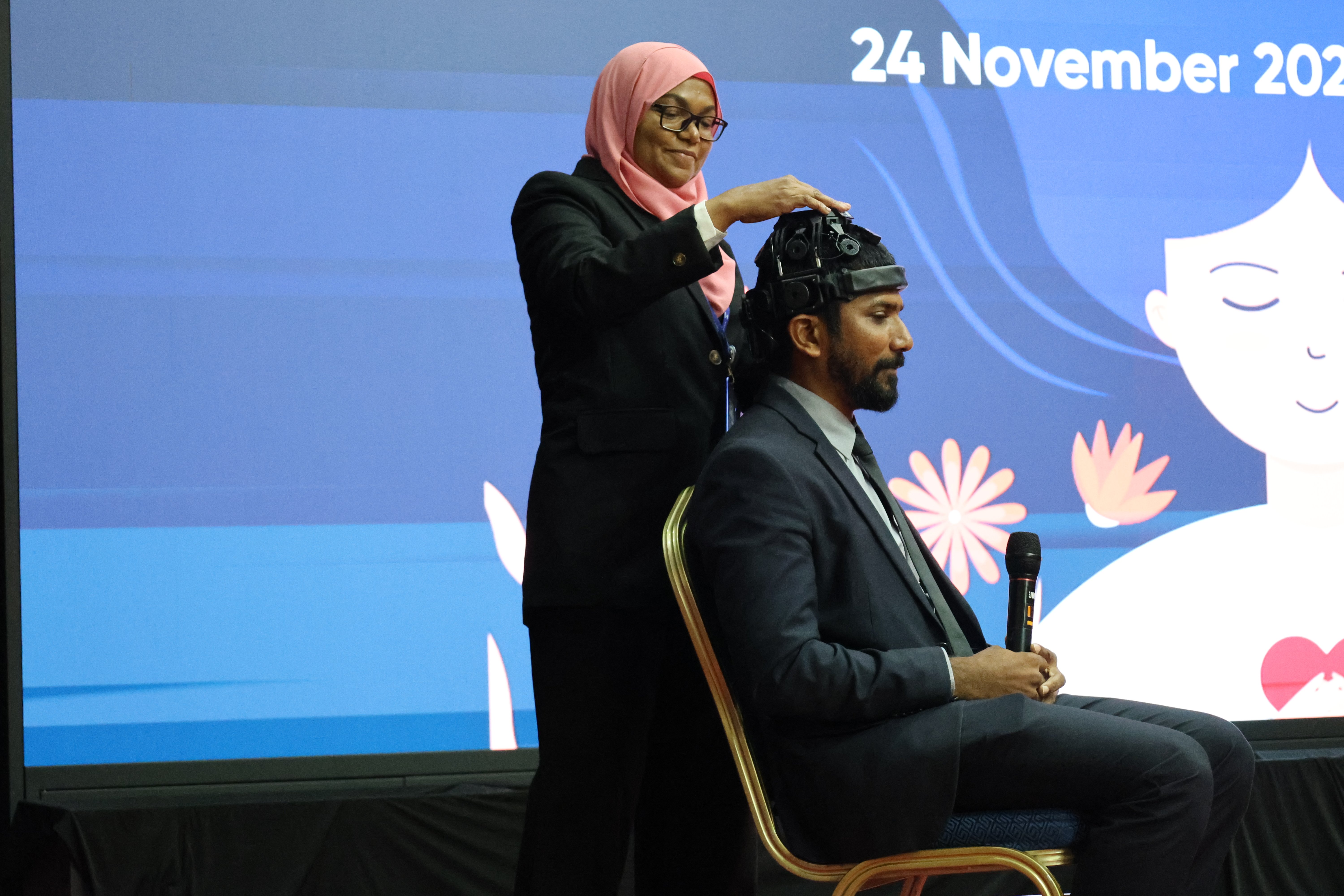 ރާއްޖޭގެ ފުރަތަމަ "ބްރެއިން ލެބް" ވިލާ ކޮލެޖުގައި ހުޅުވައިފި
