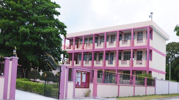 "ކްލާހުގައި ހަމަނުޖެހުން ހިނގީ ބޭއަދަބީ ވީޑިއޯއެއް އެޅުވުމުން"