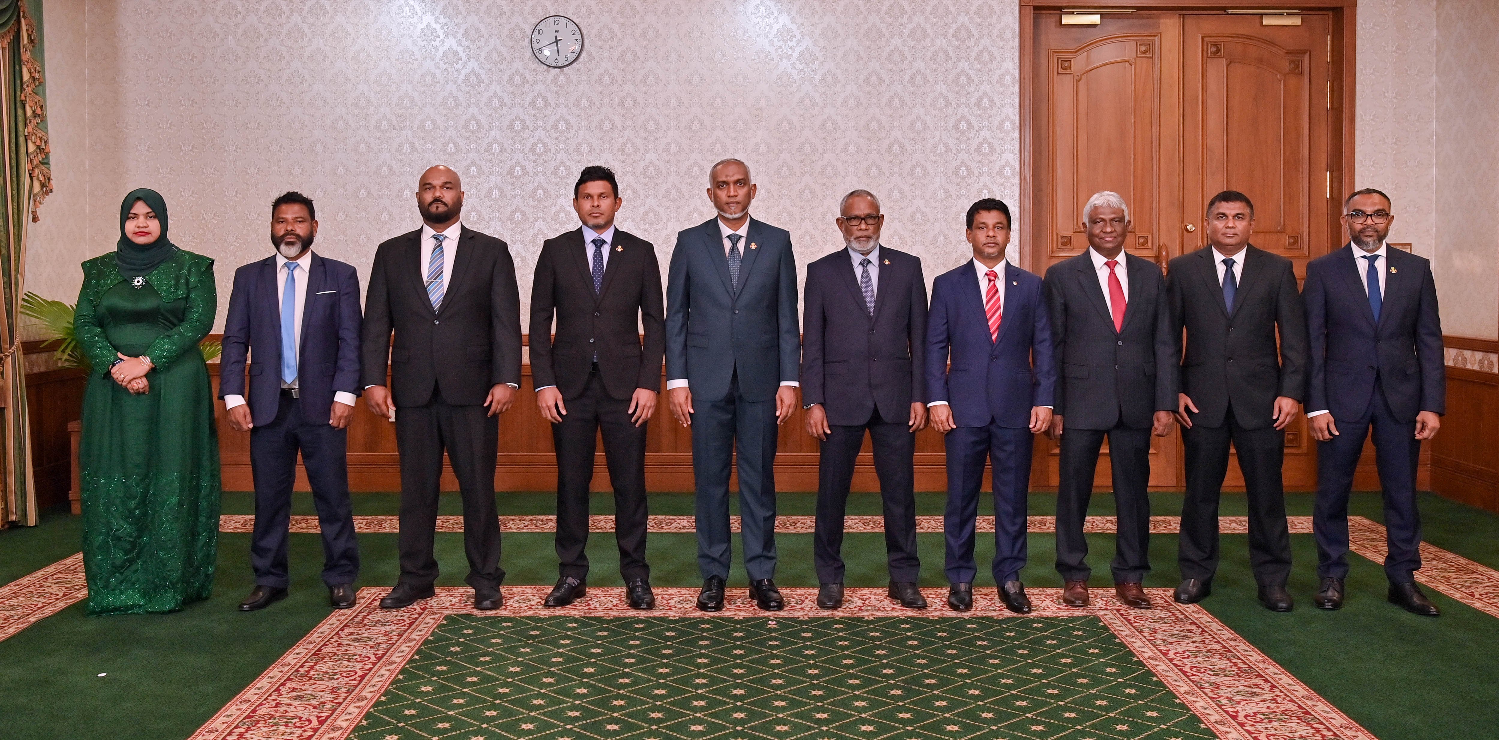 ސިޔާސީ މުވައްޒަފުންގެ އަދަދު މާލިއްޔަތު ކޮމެޓީއަށް ވެސް ނުދިން