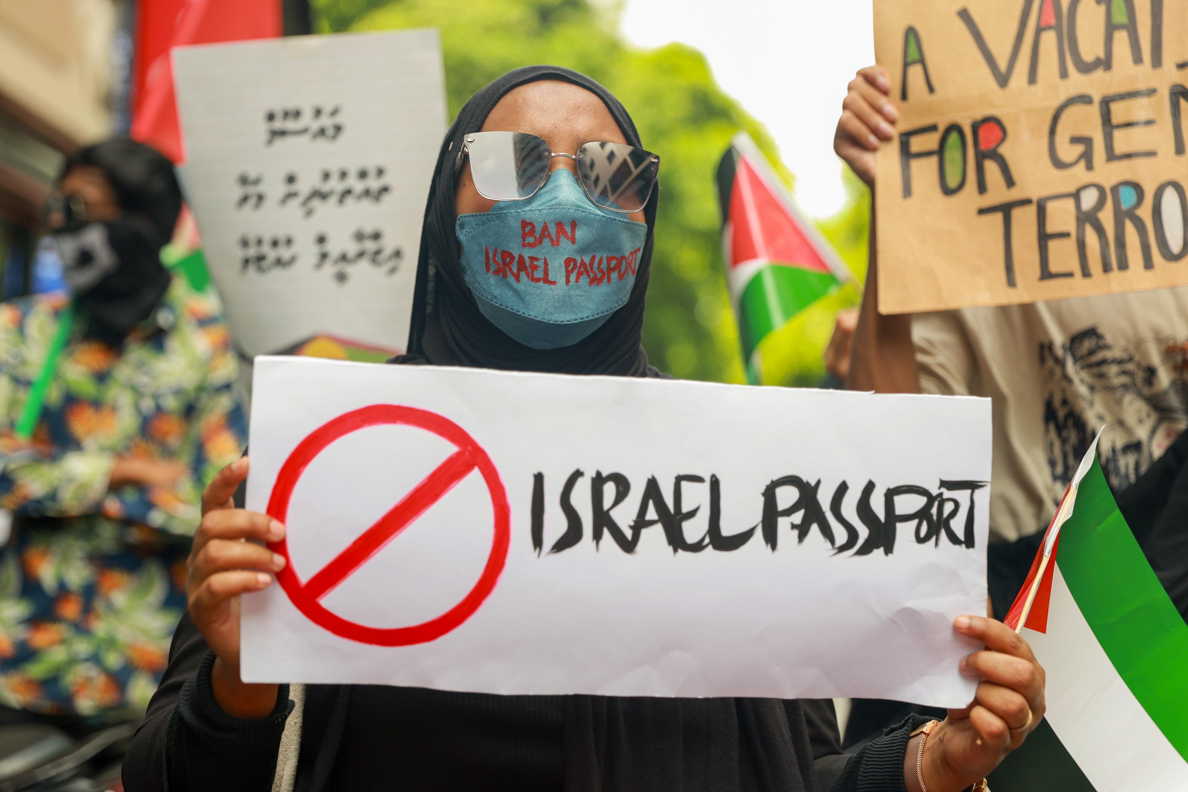 އިޒްރޭލު ރައްޔިތުން ރާއްޖެ ދޫކޮށް ދިޔުމަށް އެ ގައުމުން އެދިއްޖެ