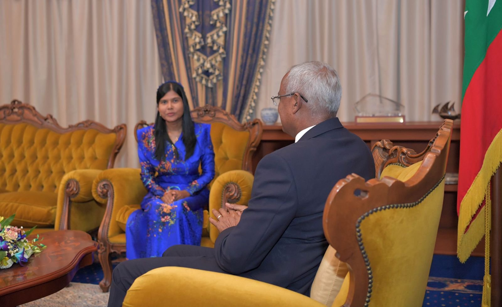 ވިސާމް ސަފީރު ކަމުން އިސްތިއުފާ ދެއްވައިފި