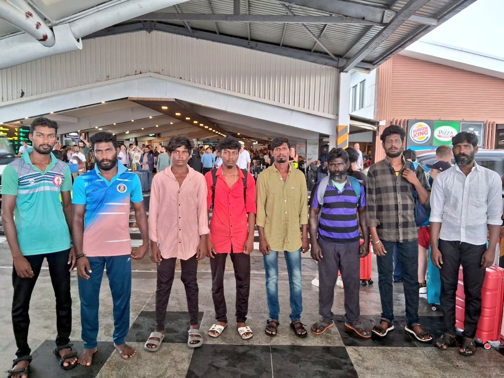 ހައްޔަރުކޮށްފައި ތިބި އިންޑިއާގެ އަށް މަސްވެރިޔަކު ފޮނުވާލައިފި