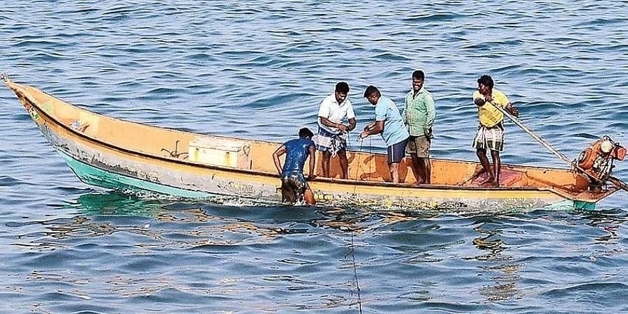 ލަންކާ މީހުން ގަވާއިދާ ހިލާފަށް އިންޑިއާއަށް އެތެރެވަނީ