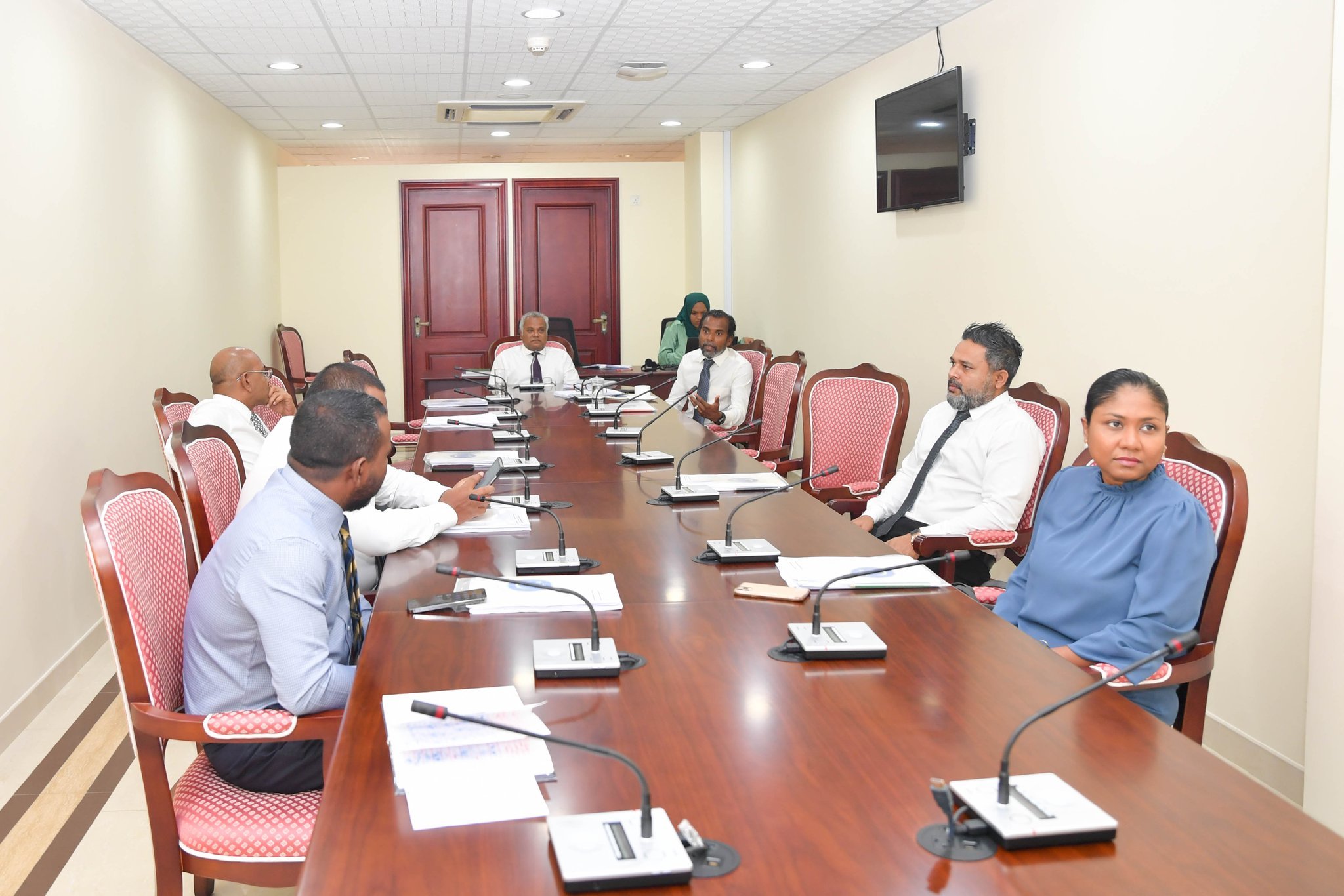 ފަޅުރަށް ކުއްޔަށް ދޭއިރު އަތޮޅު ކައުންސިލުގެ މަޝްވަރާ ހޯދަނީ