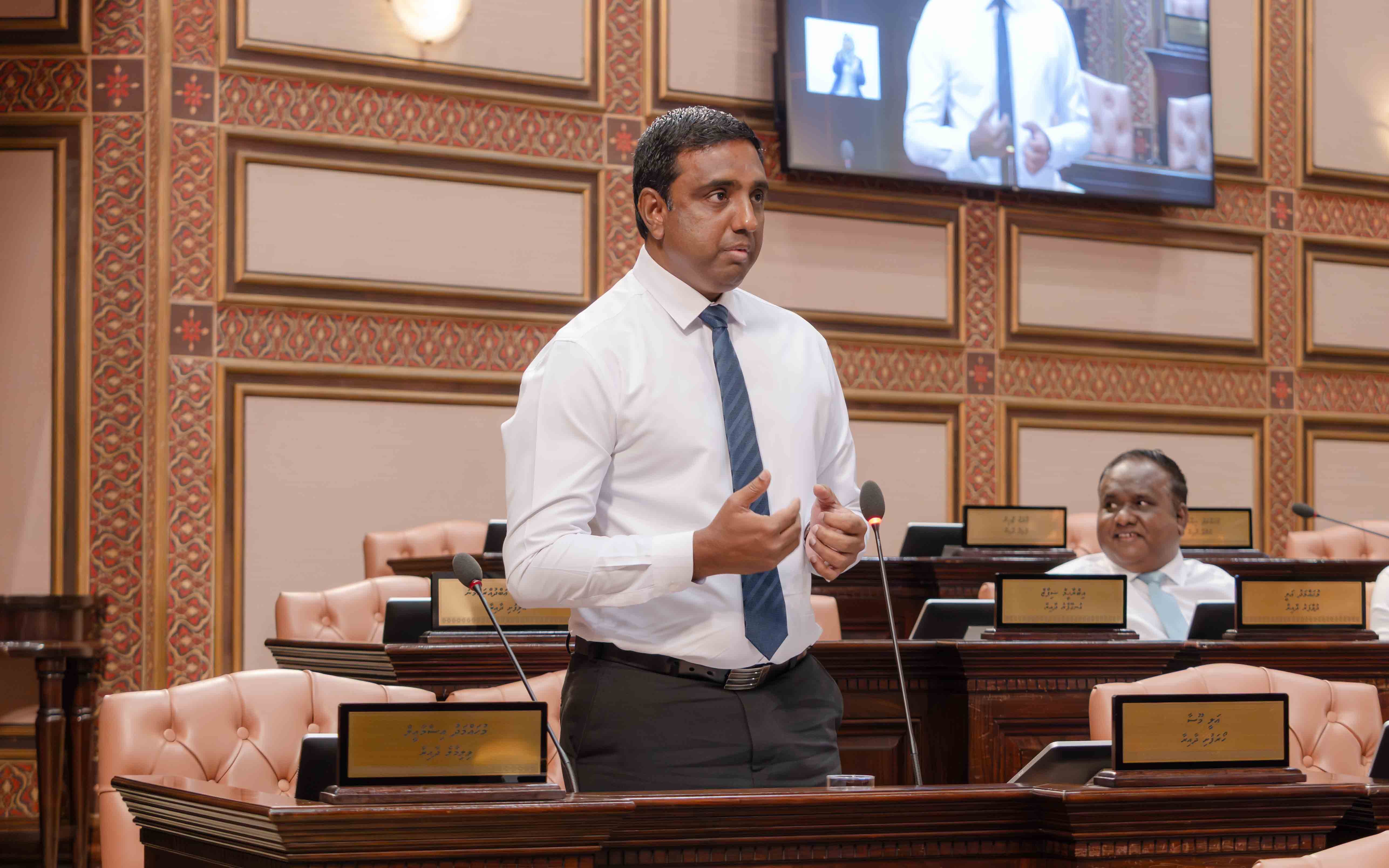 ހުލާސާކޮށް އިއްޔެ: "ޓްރިޕަލް ސީ" އާއި "ޑަބަލް ސީ" އެއް ނޭނގޭ