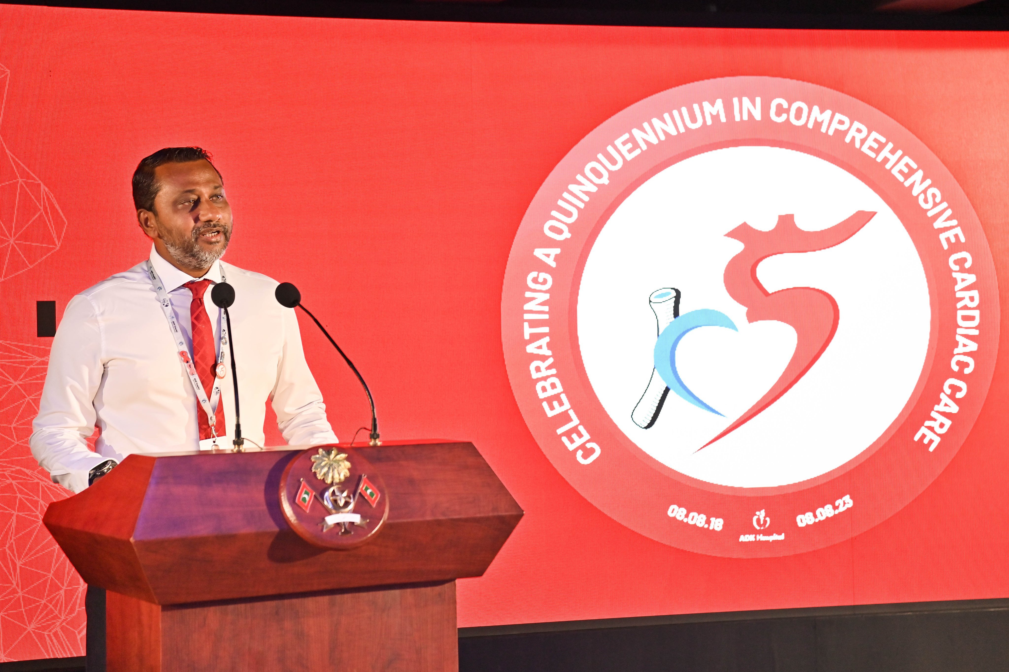 ކޯސްތައް ހިންގޭ ގޮތެއް ނެތުމުން އޭޑީކޭގެ ގިނަ ކަންބޮޑުވުންތަކެއް
