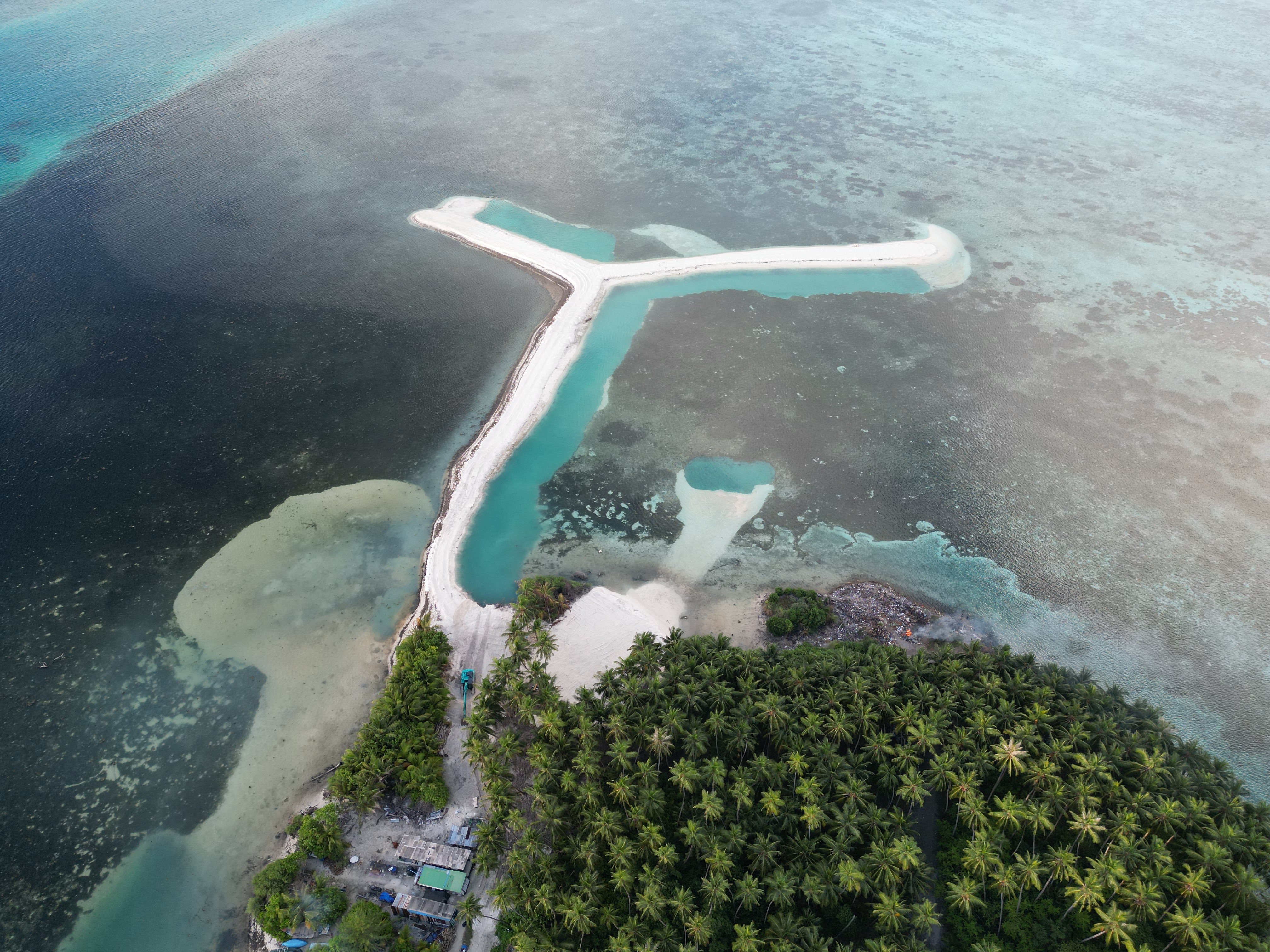ކިނބިދޫ ބިން ހިއްކުން ހުއްޓިފައި، ފެށޭނެ ދުވަހެއް ނޭނގޭ!